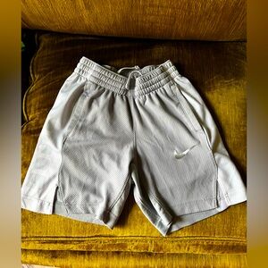 Nike! Boys Dri-Fit Shorts Size XS!